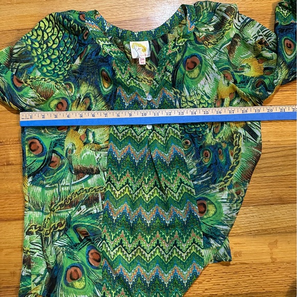 Fig & Flower Green Peacock Print Tie Top Size PM (B3 - Picture 8 of 9